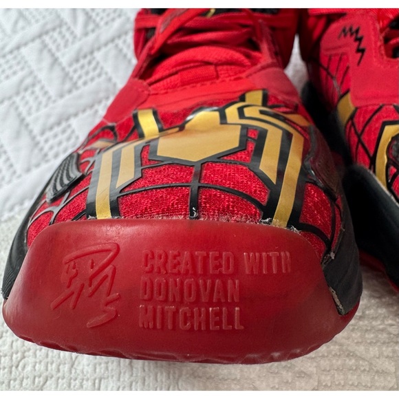 Adidas Spider-Man Kids Shoes Sneakers Footwear Red Gold Youth Size 5 - Picture 9 of 12
